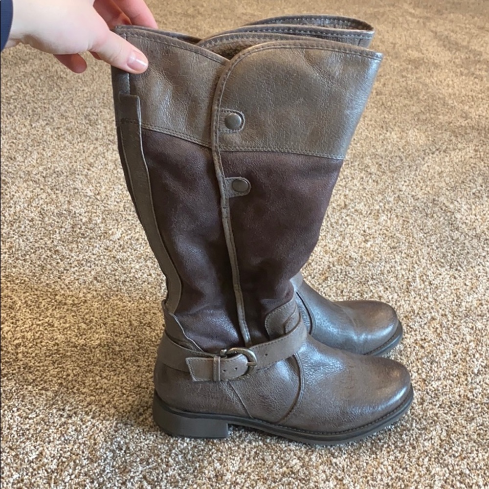 boots - Picture 3 of 6